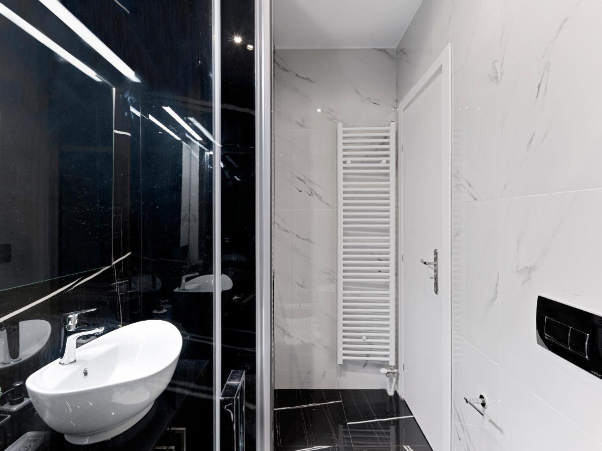 Elegant Apartment In Glyfada Aten Exteriör bild